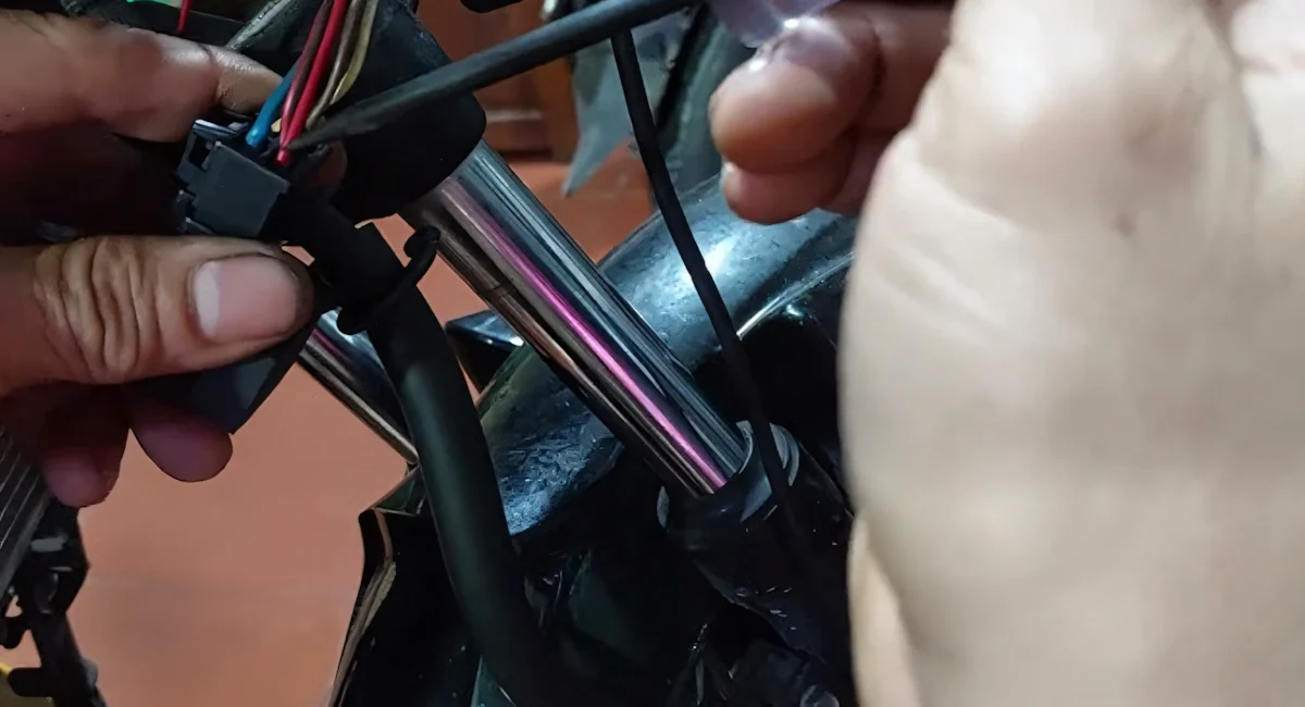 Hỏng công tắc quạt két nước exciter 150