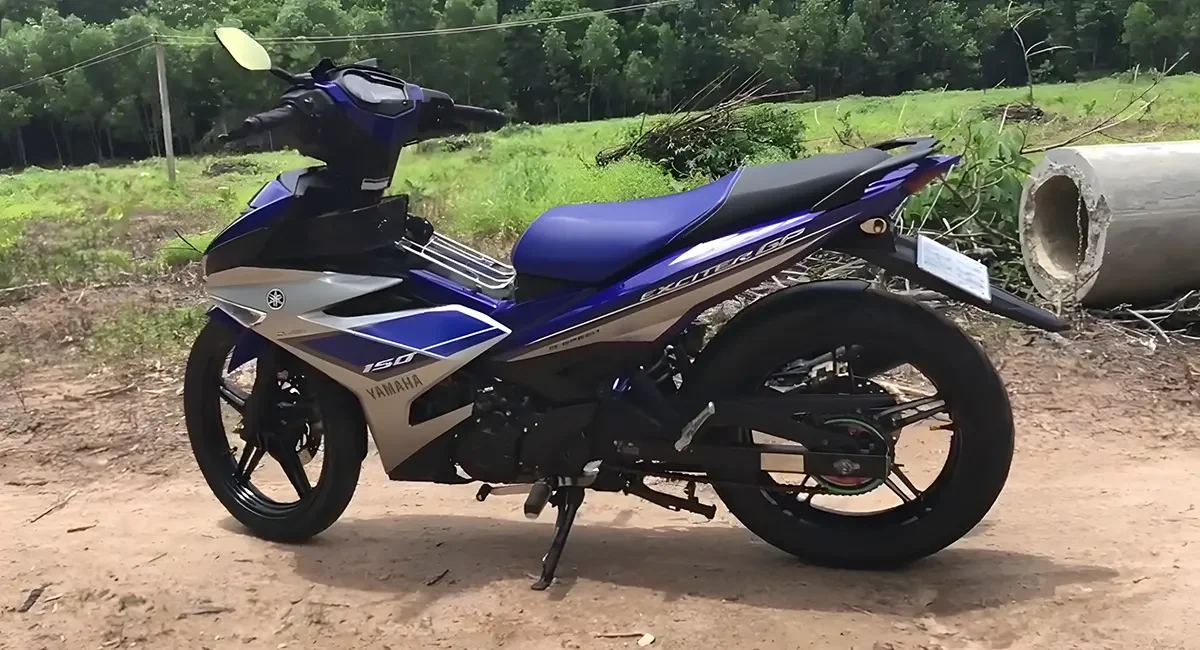 Khó khởi động lại xe cho dù đầy xăng