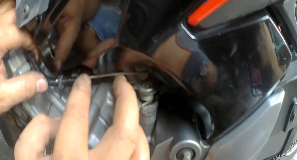 Lắp dây côn mới như zin