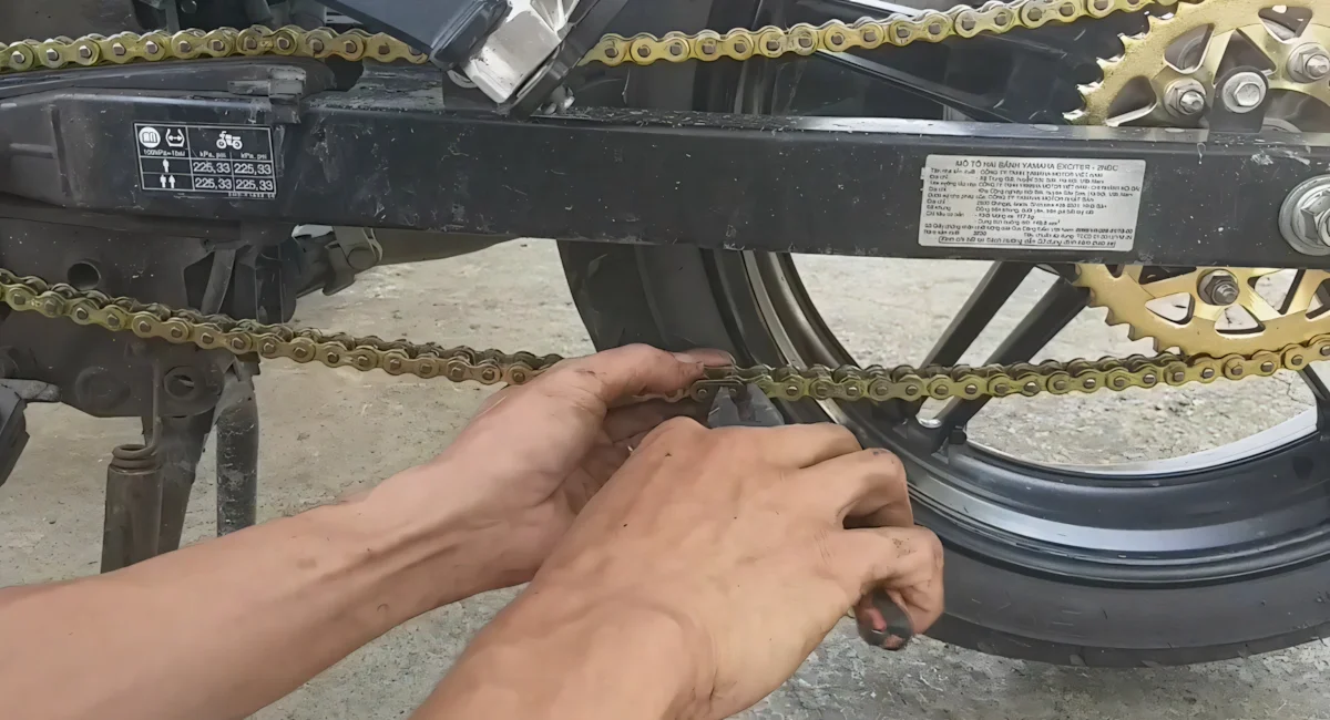 Quy trình lắp nhông sên dĩa exciter 150
