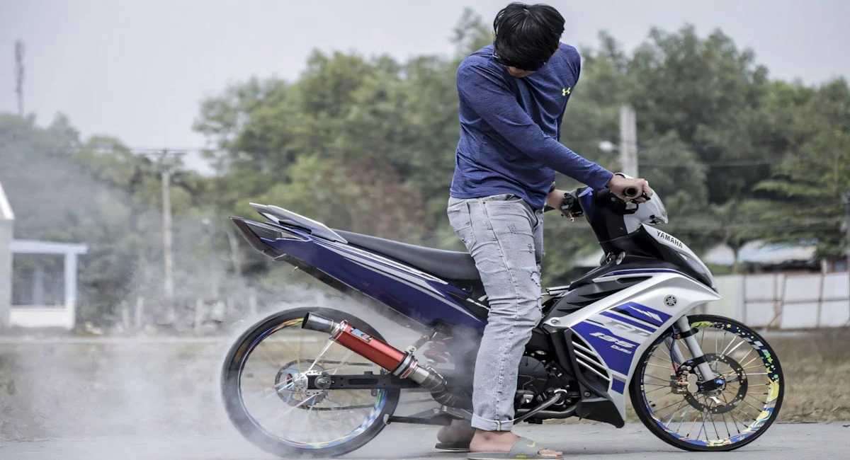 Thói quen lái xe và điều kiện sử dụng