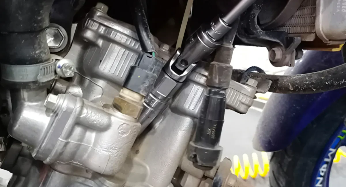 Vị trí bugi exciter 150 nằm ở đâu