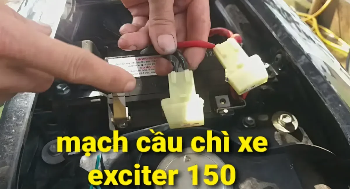 Vị trí cầu chì xe exciter 150 nằm ở đâu và cách thay thế nhanh chóng
